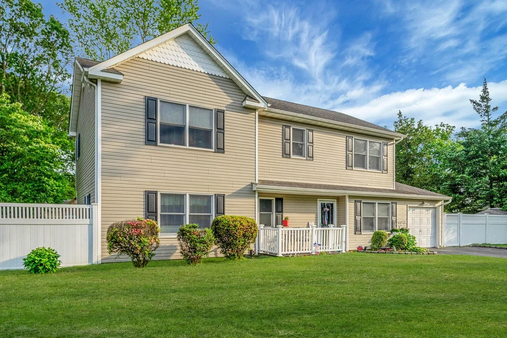 Unit for sale at 29 Kejaro Court, Brookhaven, NY 11720