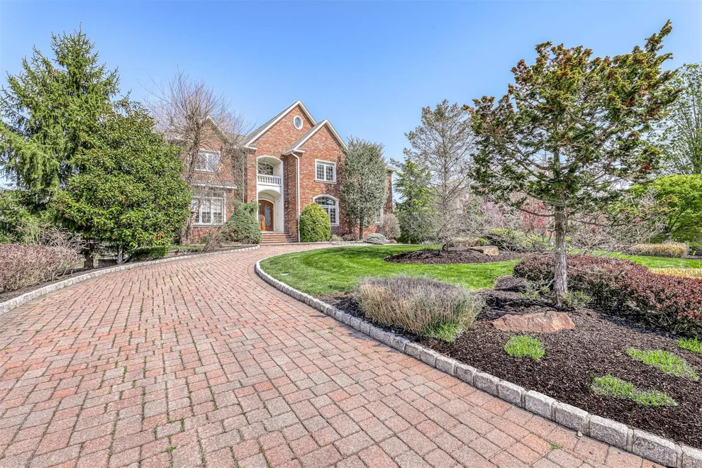 Unit for sale at 28 Snowdrop Drive, Clarkstown, NY 10956