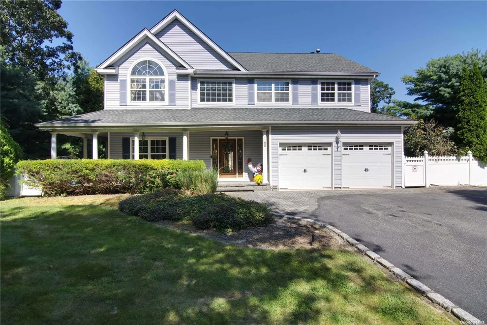 Unit for sale at 25 Whispering Woods Drive, Smithtown, NY 11787