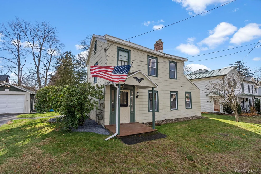 Unit for sale at 10 Albertson Street, Hyde Park, NY 12538
