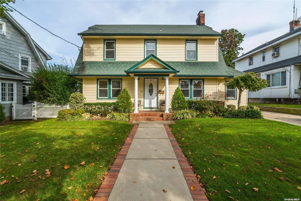 Unit for sale at 53 Oakland Avenue, Hempstead, NY 11563
