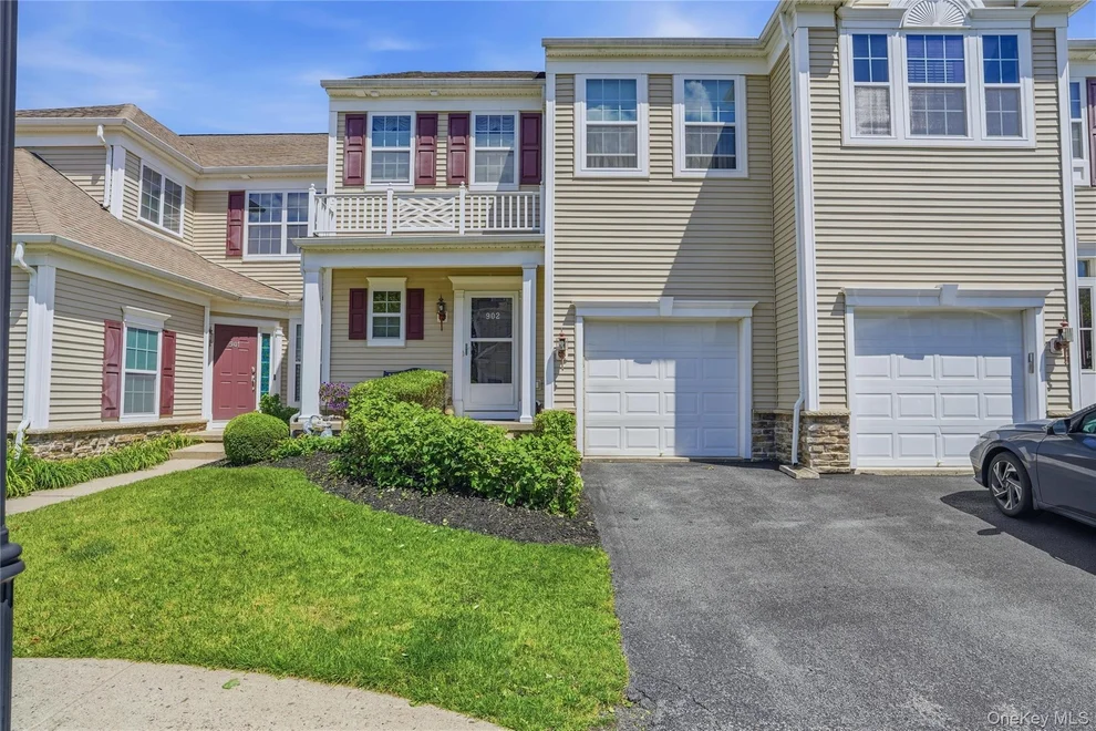 Unit for sale at 6 Bainbridge Place, Newburgh (Town), NY 12550