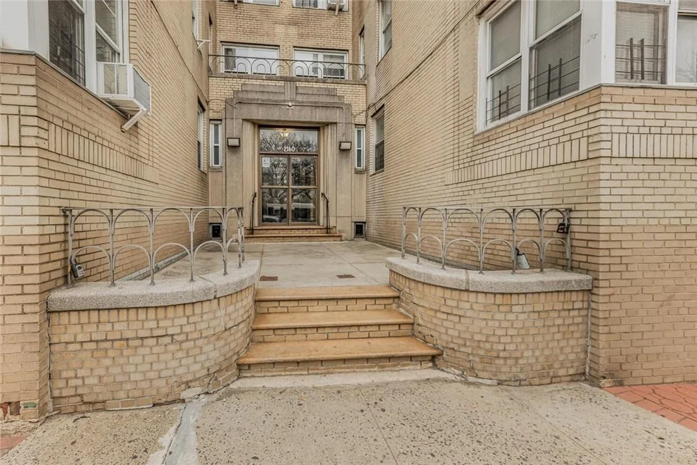 Unit for sale at 2160 Bronx Park E, New York, NY 10462