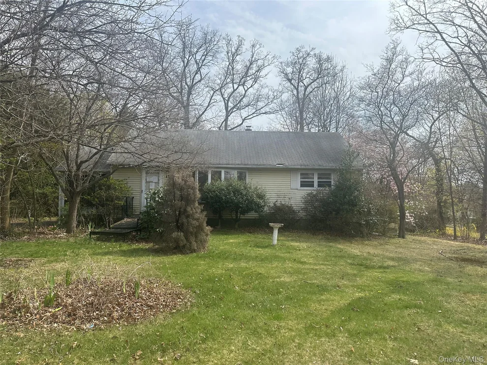 Unit for sale at 11 Clover Drive, Clarkstown, NY 10994
