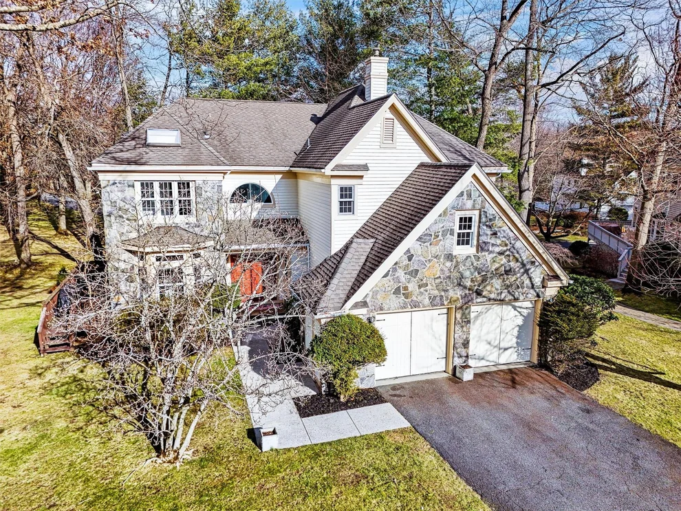 Unit for sale at 11 Westfield Lane, White Plains, NY 10605