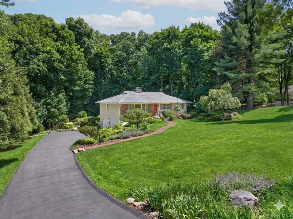 Unit for sale at 9 East Place, Ramapo, NY 10901