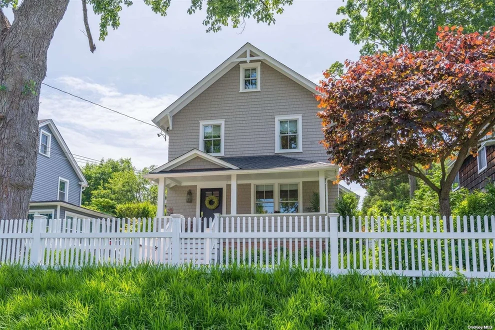 Unit for sale at 22 Grandview Street, Huntington, NY 11743
