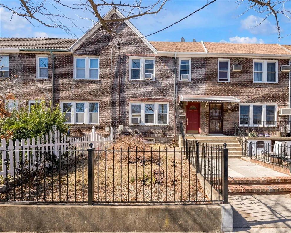 Unit for sale at 2545 Westervelt Avenue, New York, NY 10469