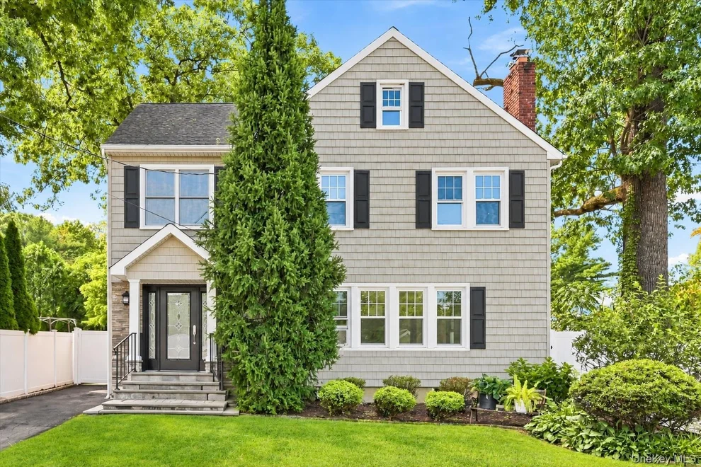 Unit for sale at 7 Atlantic Avenue, Clarkstown, NY 10954