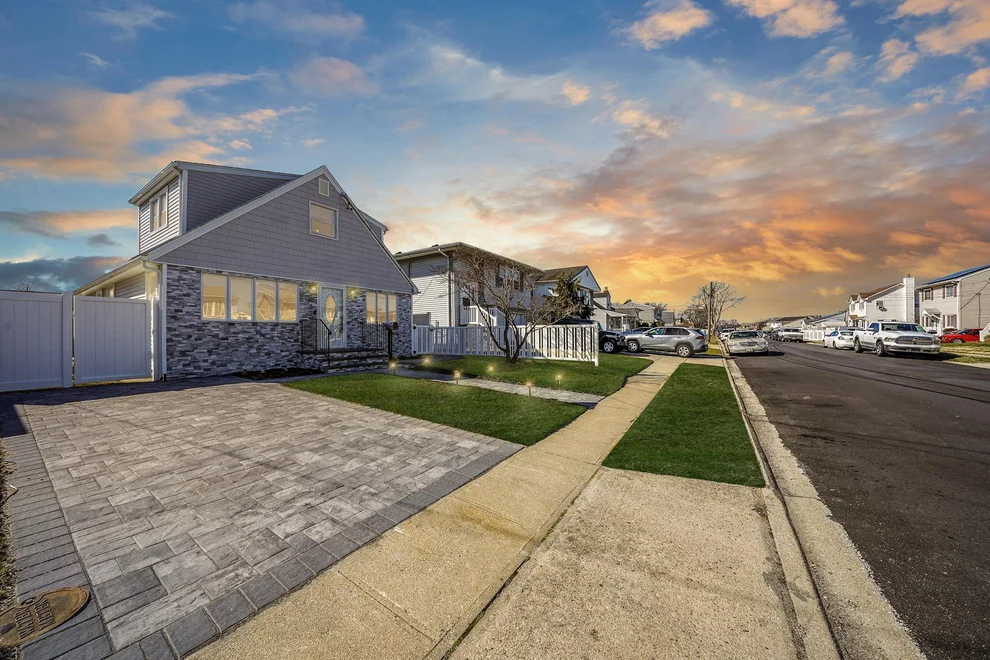 Unit for sale at 27 W Granada Avenue, Babylon, NY 11757