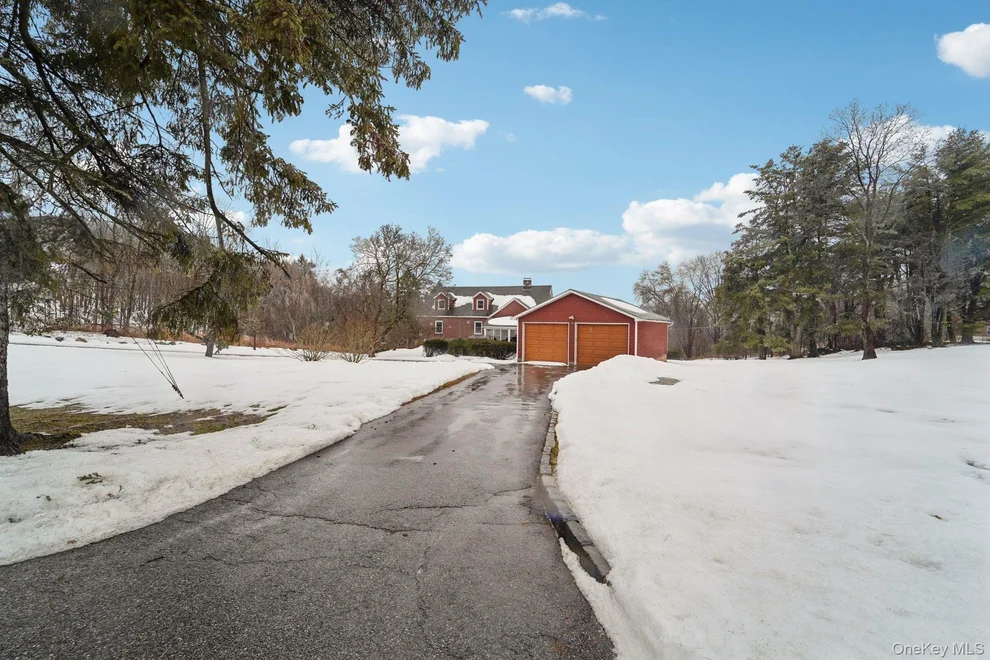 Unit for sale at 350 Barrett Hill Road, Carmel, NY 10541