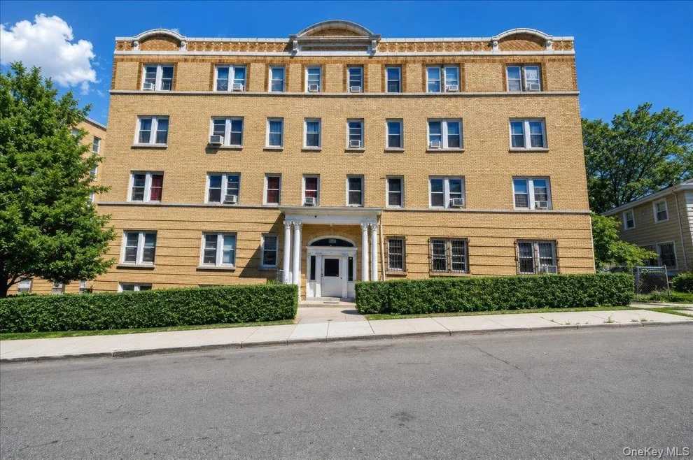 Unit for sale at 75 Saint Andrews Place, Yonkers, NY 10705
