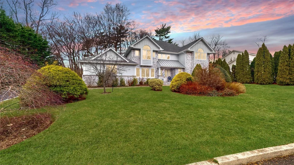 Unit for sale at 10 Carlyle Drive, Glen Cove, NY 11542