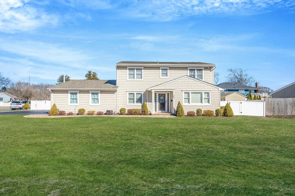 Unit for sale at 79 Palmer Drive, Islip, NY 11782