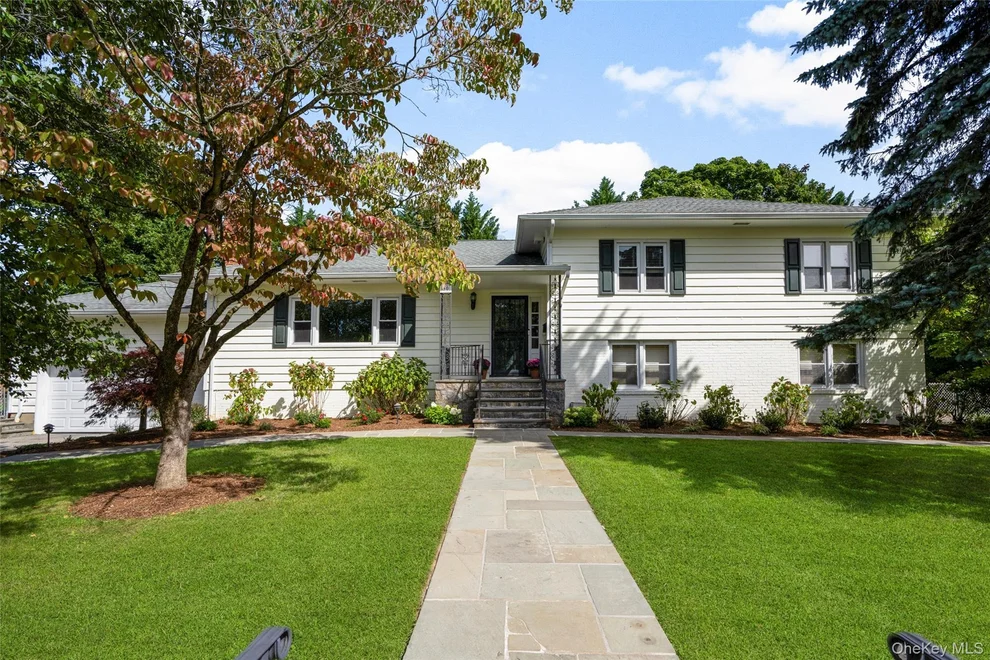Unit for sale at 30 Antler Place, New Rochelle, NY 10804
