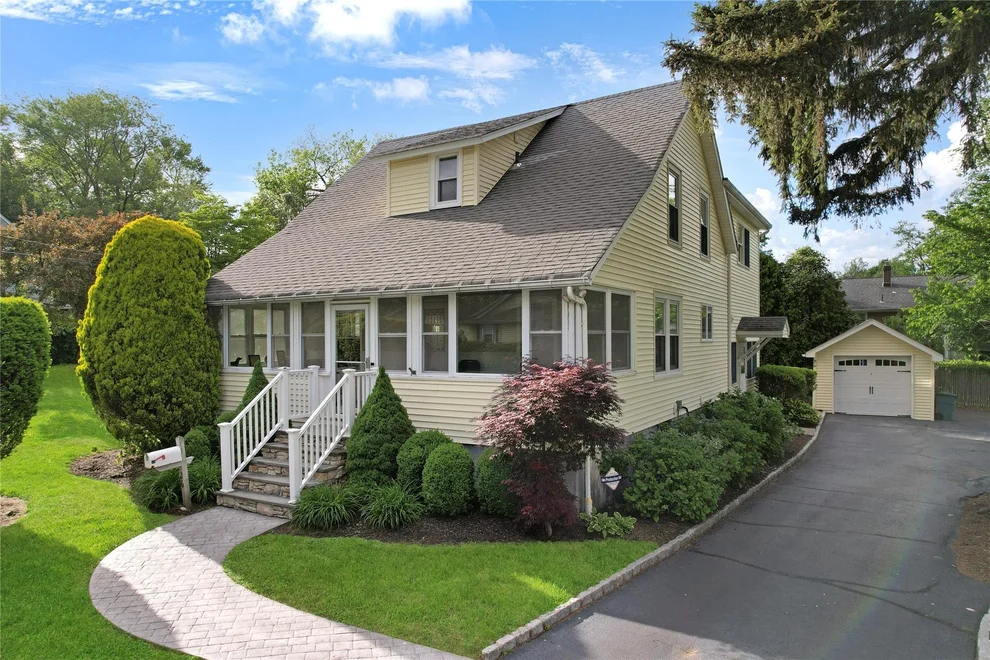 Unit for sale at 26 Van Nostrand Place, Clarkstown, NY 10954