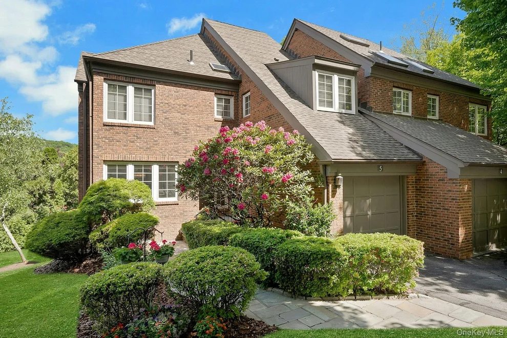 Unit for sale at 5 Mill Court, Greenburgh, NY 10502
