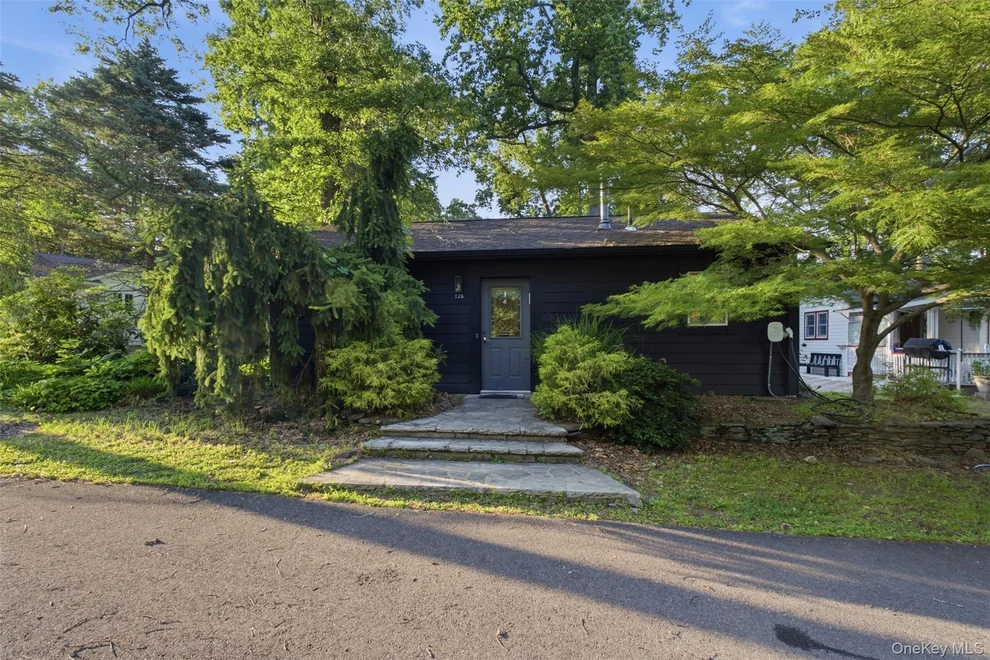 Unit for sale at 126 New Valley Road, Clarkstown, NY 10956