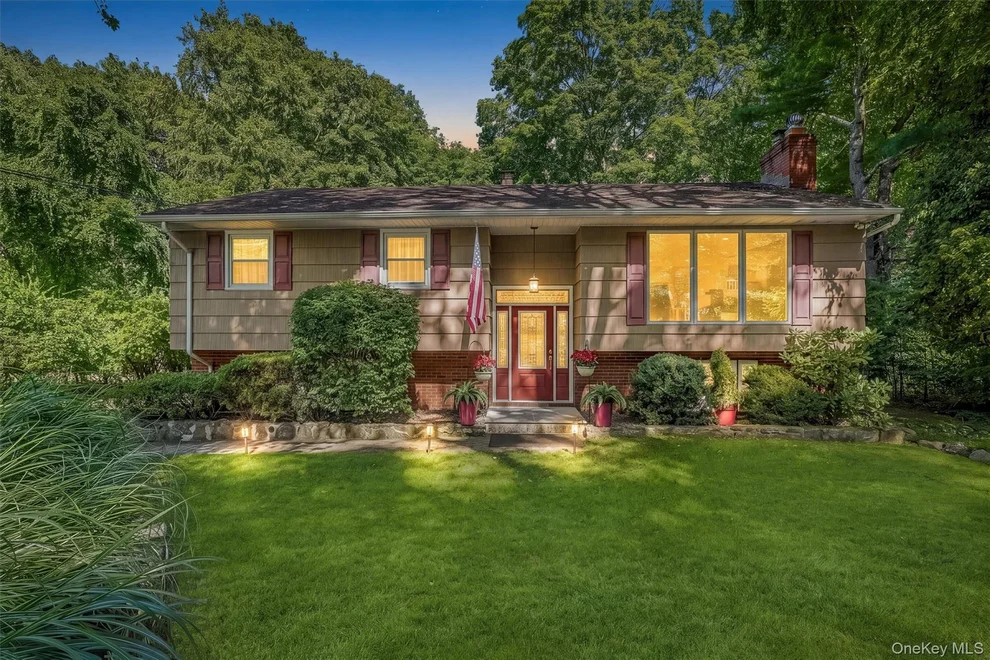 Unit for sale at 18 Fieldstone Lane, Yorktown, NY 10567