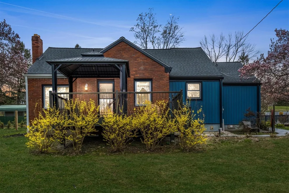 Unit for sale at 224 Manchester Road, Poughkeepsie, NY 12603