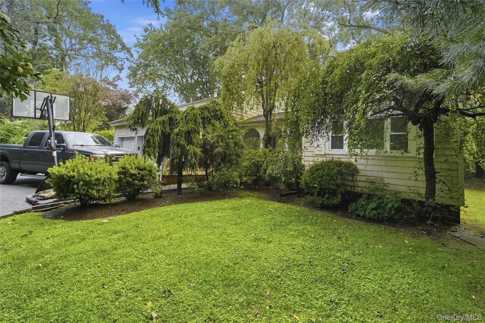 Unit for sale at 33 Andover Road, Greenburgh, NY 10530