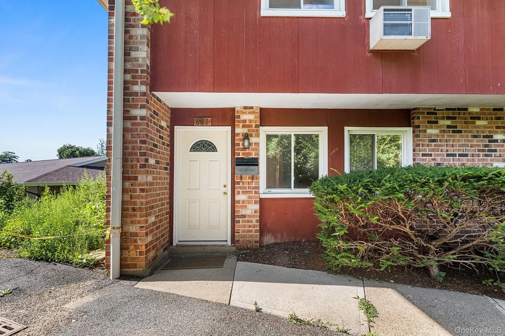 Unit for sale at 601 Old Country Road, Greenburgh, NY 10523