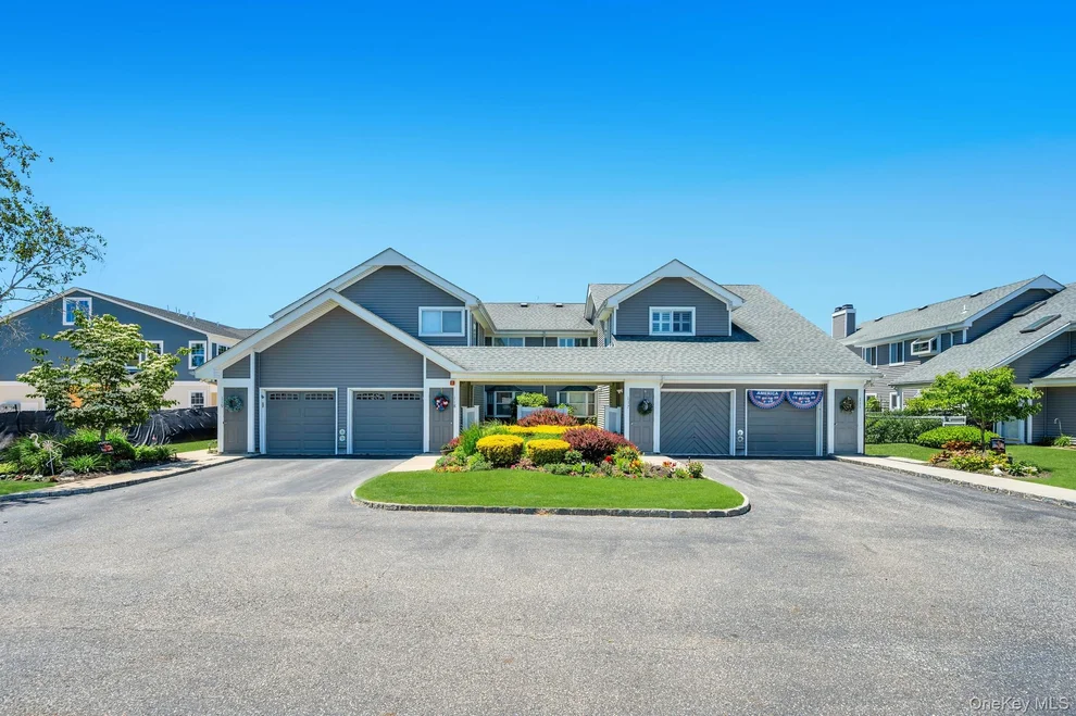 Unit for sale at 118 E Midland Pond Court, Brookhaven, NY 11955