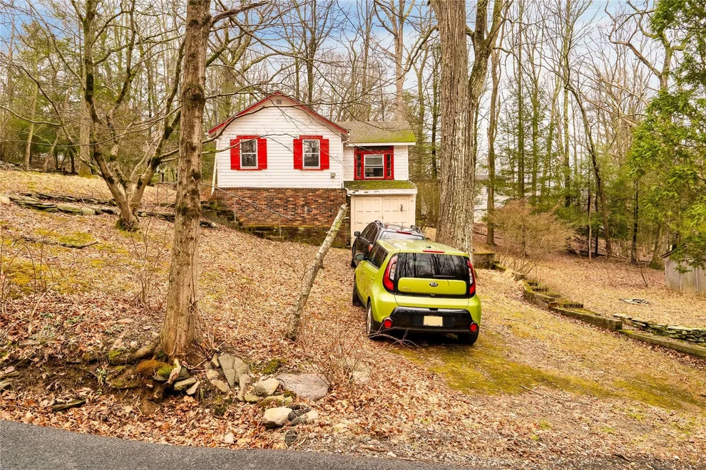 Unit for sale at 9 Eagle Trail, Mamakating, NY 12790