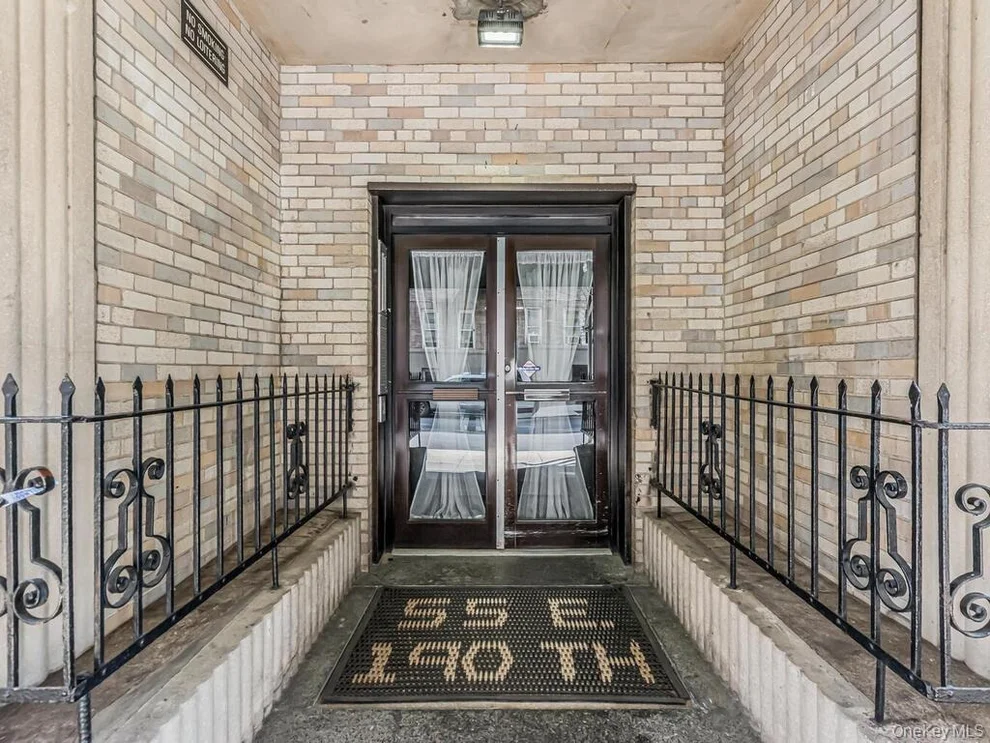 Unit for sale at 55 E 190, New York, NY 10468