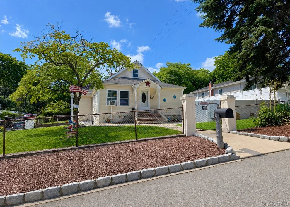 Unit for sale at 170 Woodycrest Drive, Brookhaven, NY 11738