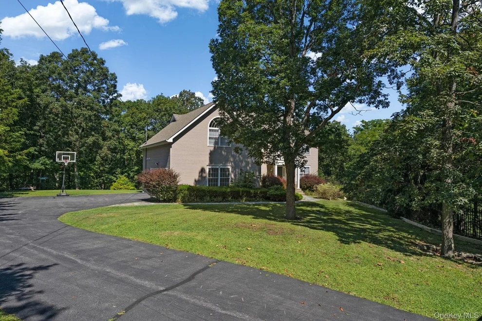 Unit for sale at 420 Rye Hill Road, Monroe, NY 10950