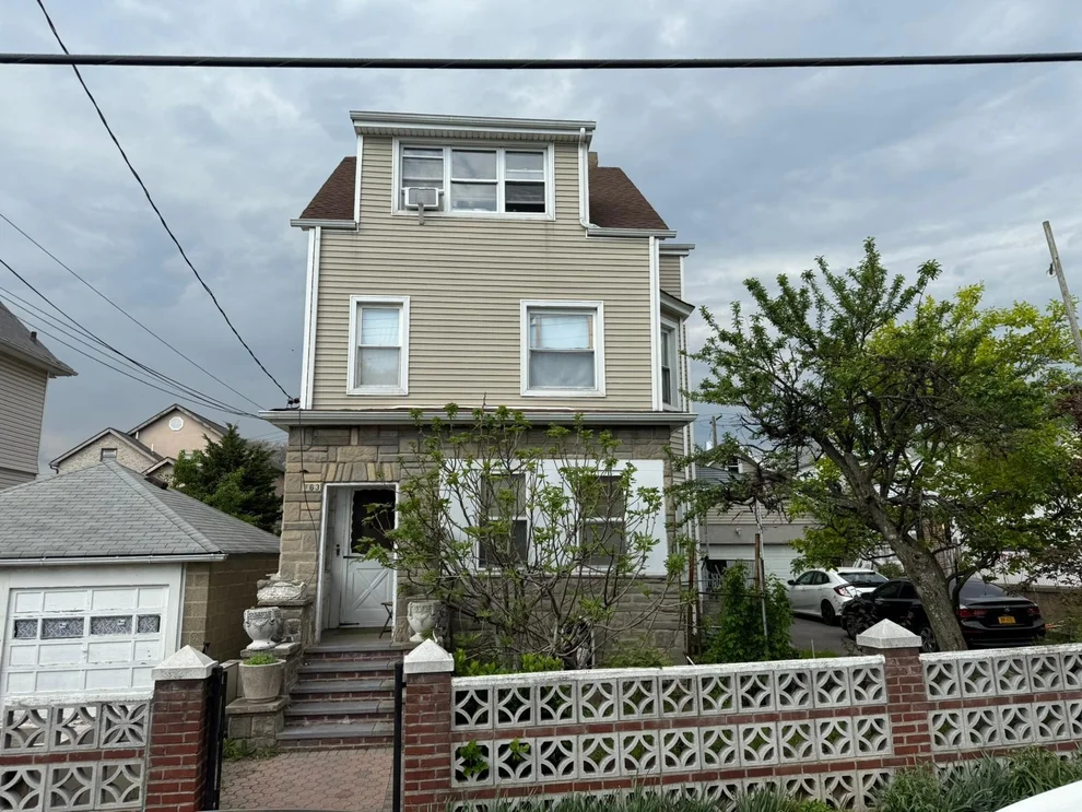 Unit for sale at 163 Villa Avenue, Yonkers, NY 10704