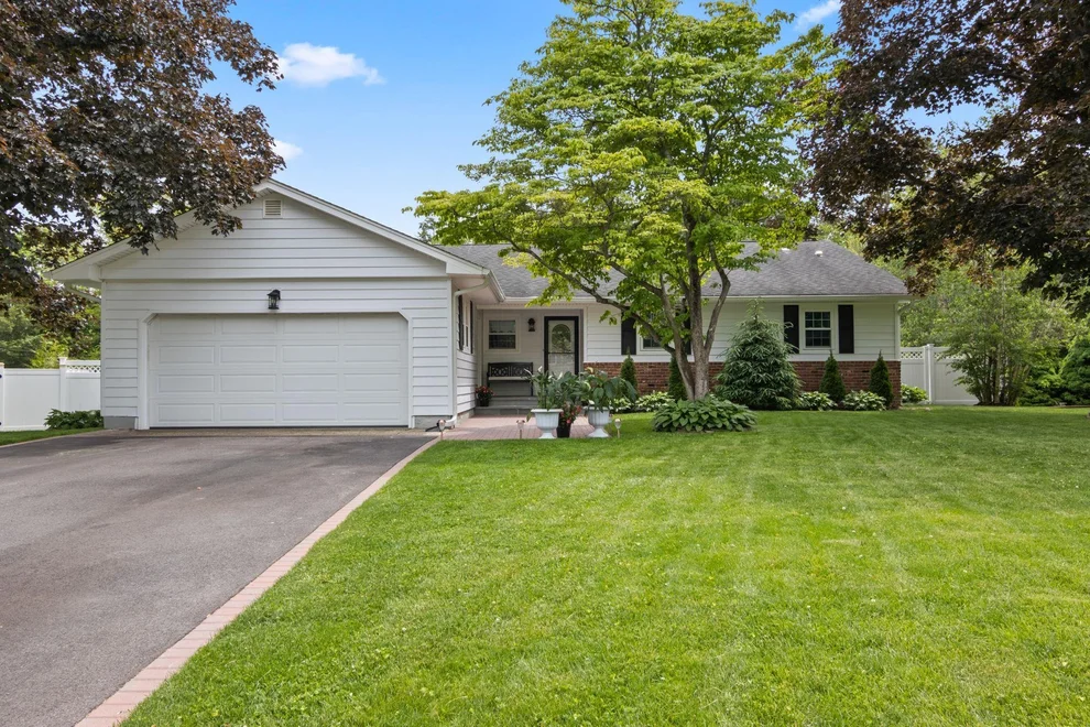 Unit for sale at 18 Chivalry Lane, Smithtown, NY 11767