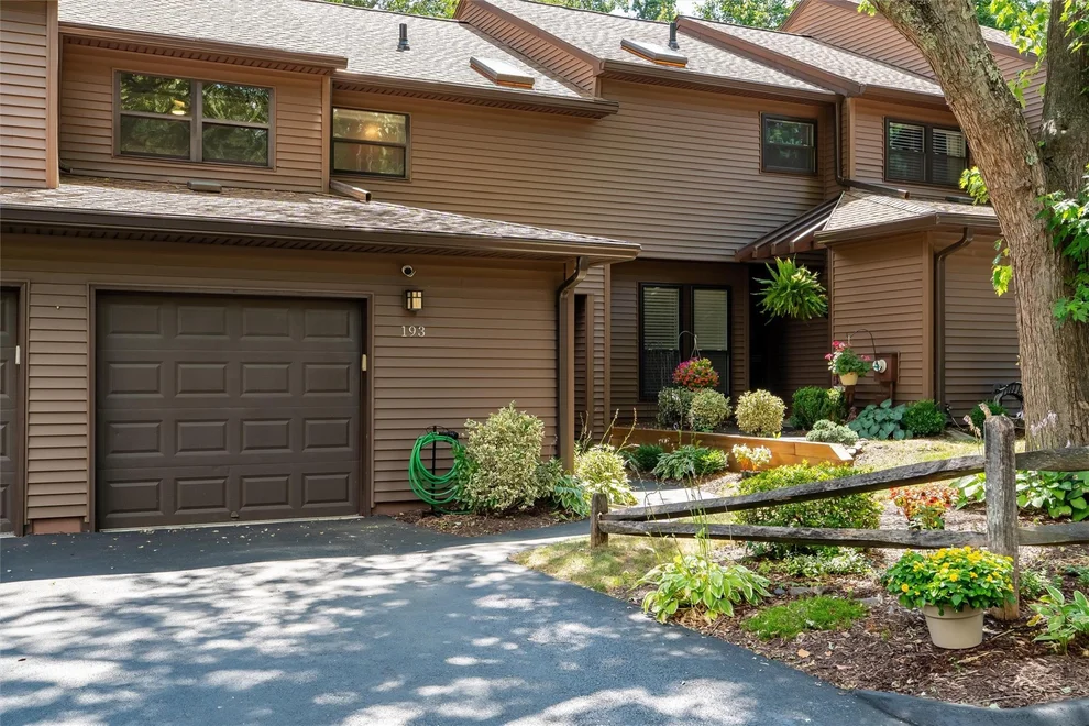 Unit for sale at 193 Woods Brooke Circle, Ossining, NY 10562