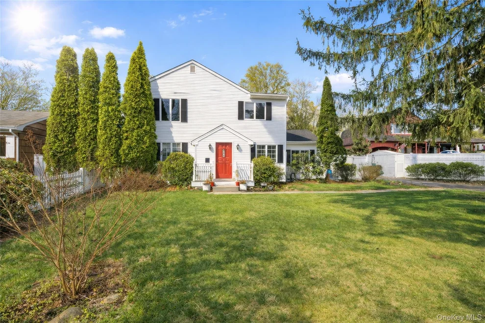 Unit for sale at 6 Lake Drive, Clarkstown, NY 10956