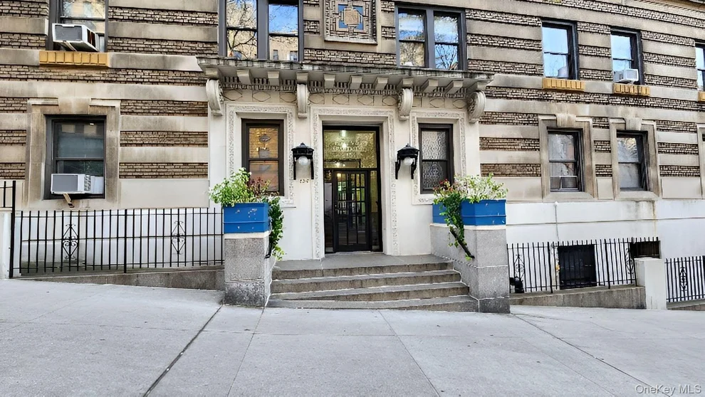 Unit for sale at 854 W 181st Street, New York, NY 10033