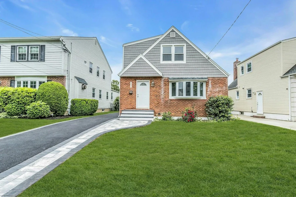 Unit for sale at 193 Beech Street, Hempstead, NY 11001