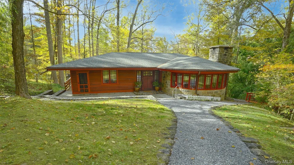 Unit for sale at 4 Bridge Lane, Cortlandt, NY 10520