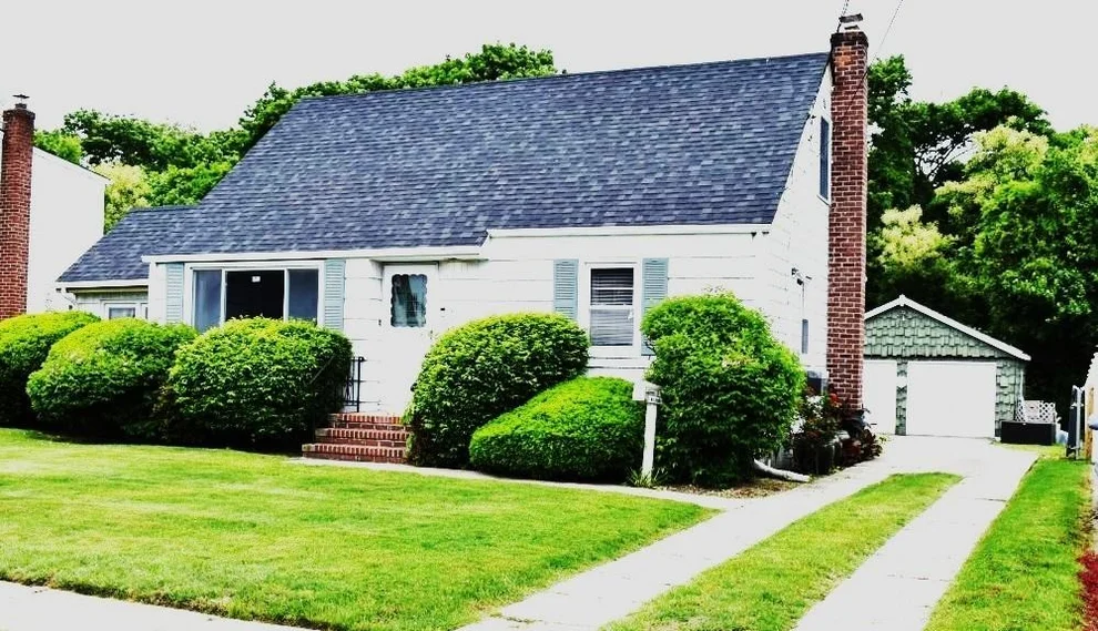 Unit for sale at 465 18th Street, West Babylon, NY 11704