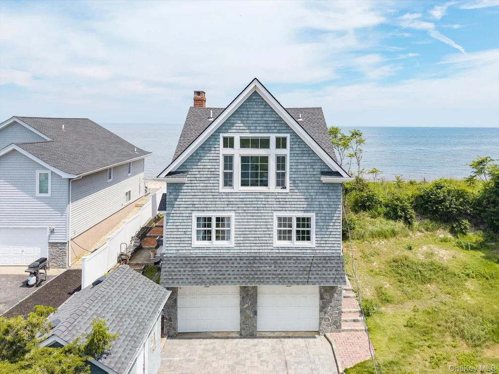 Unit for sale at 40 Makamah Beach Road, Huntington, NY 11768