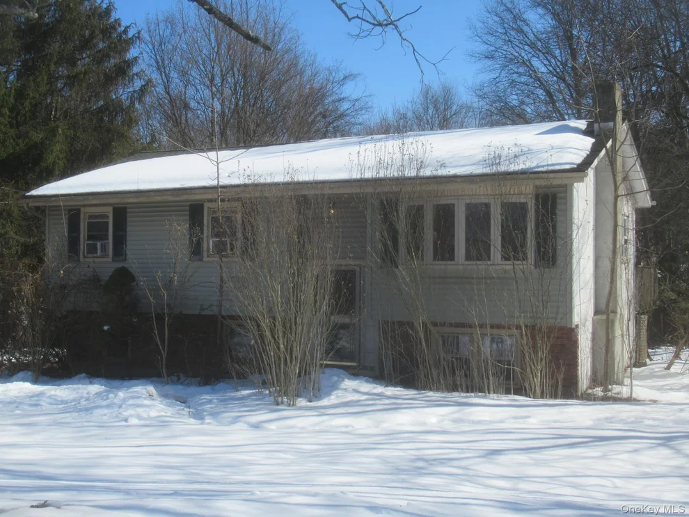 Unit for sale at 246 Skyline Drive, Woodbury, NY 10930