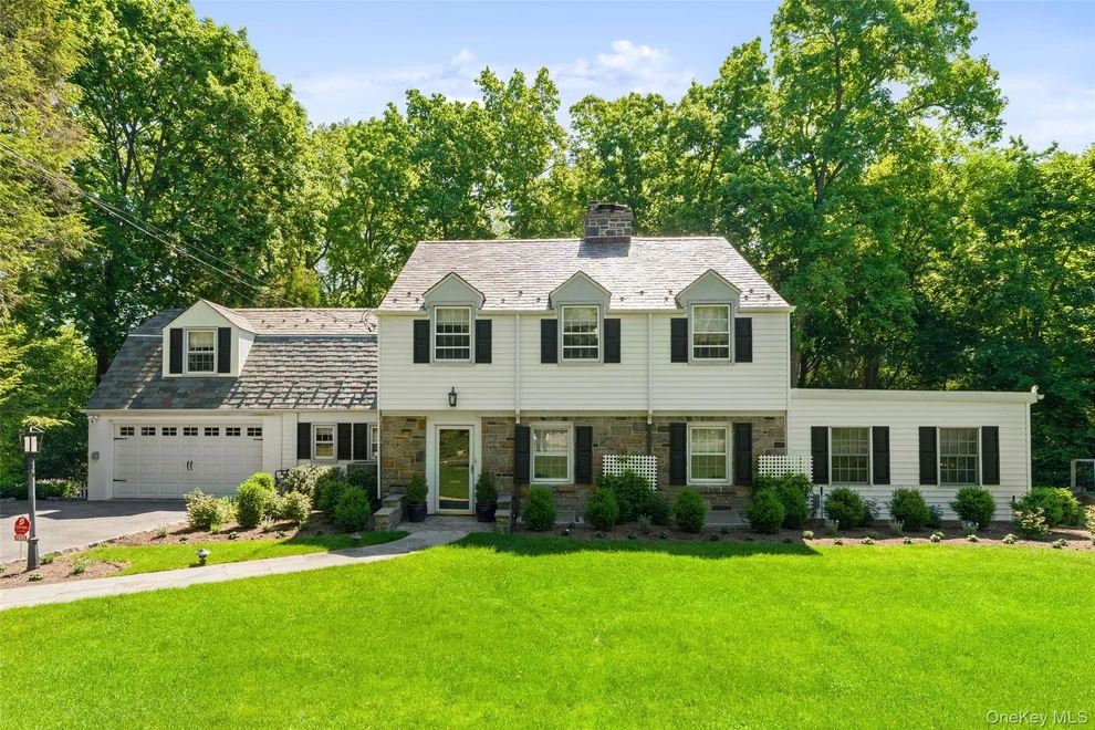 Unit for sale at 202 Rock Creek Lane, Scarsdale, NY 10583