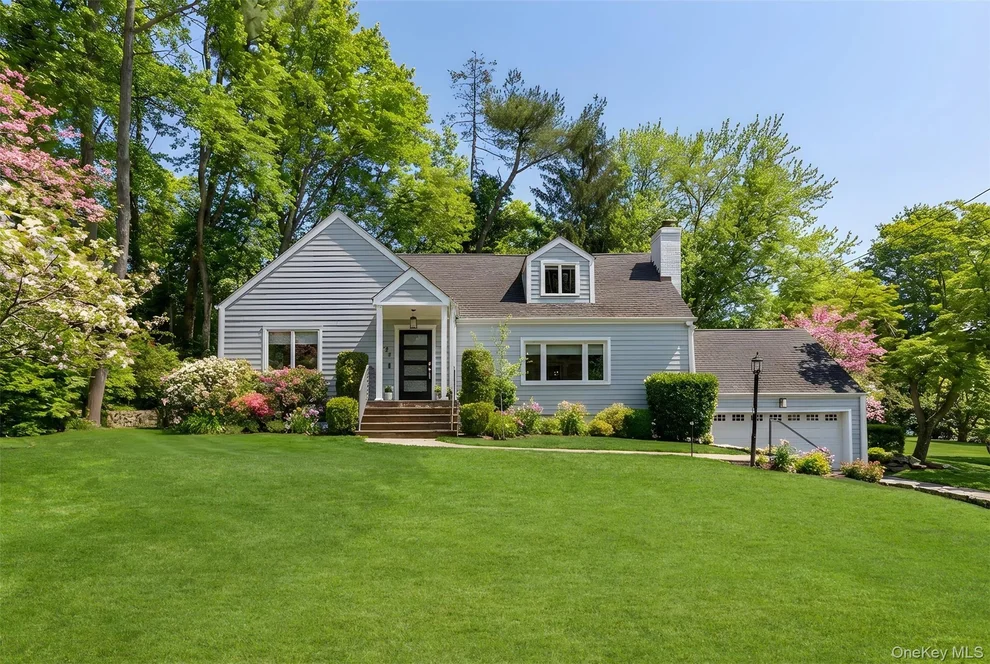 Unit for sale at 24 Old Well Road, Harrison, NY 10577