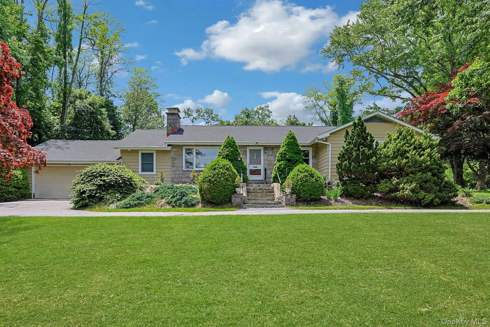 Unit for sale at 3 Meadow Park Road, Somers, NY 10505