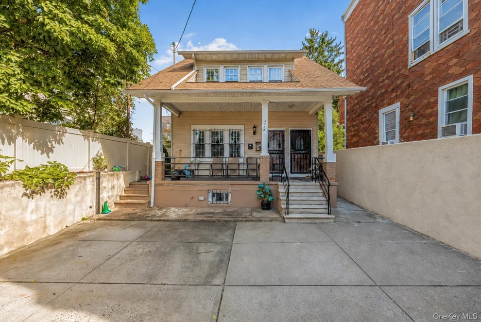 Unit for sale at 4558 Richardson Avenue, New York, NY 10470