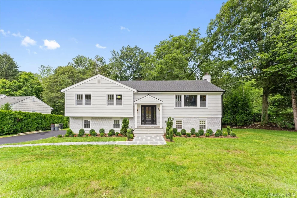 Unit for sale at 121 Duxbury Road, Harrison, NY 10577