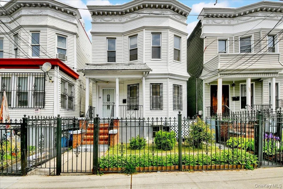 Unit for sale at 681 E 243rd Street, New York, NY 10470