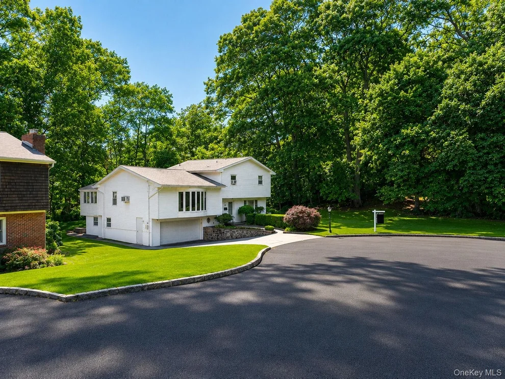 Unit for sale at 14 Glenn Place, Greenburgh, NY 10706