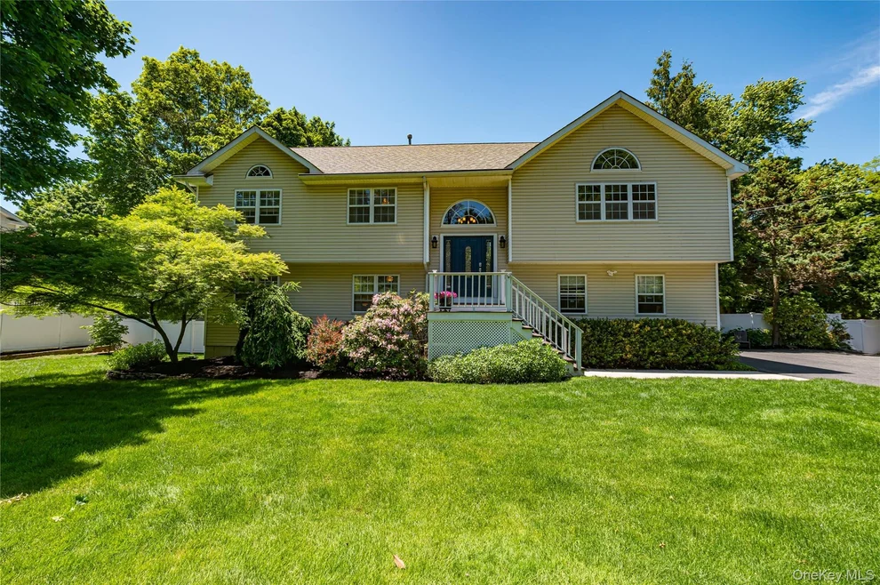 Unit for sale at 94 Woodhull Road, Huntington, NY 11743