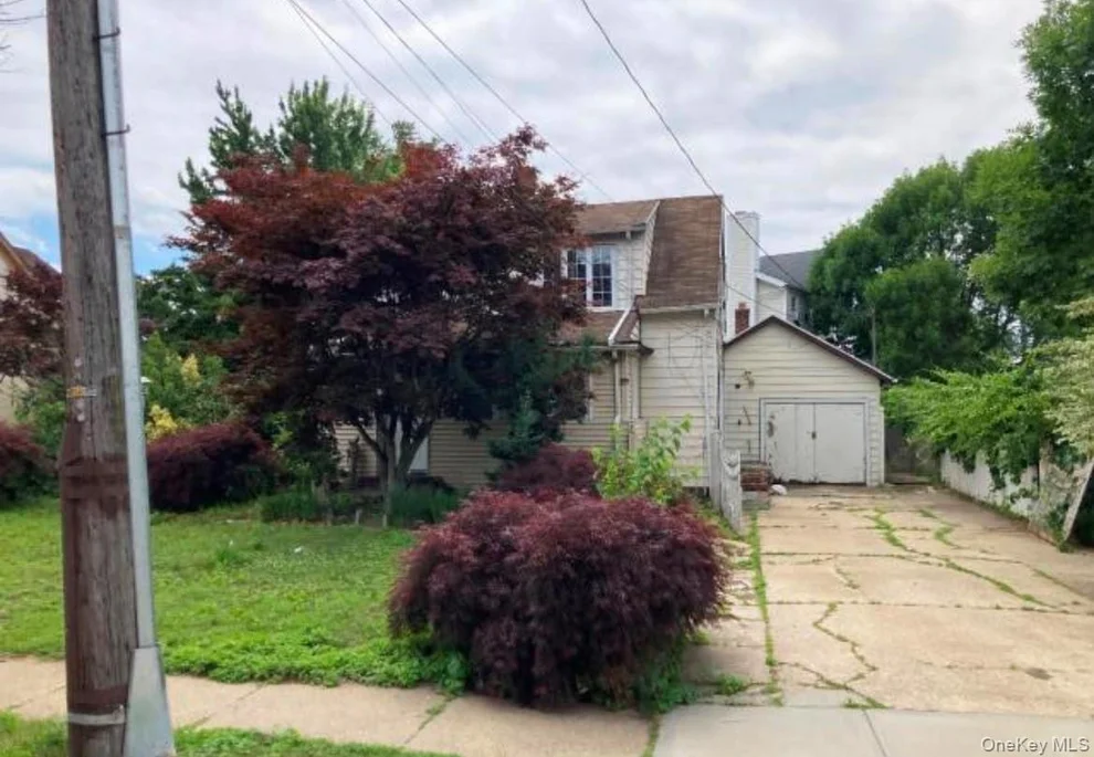 Unit for sale at 40 East Avenue, Hempstead, NY 11520